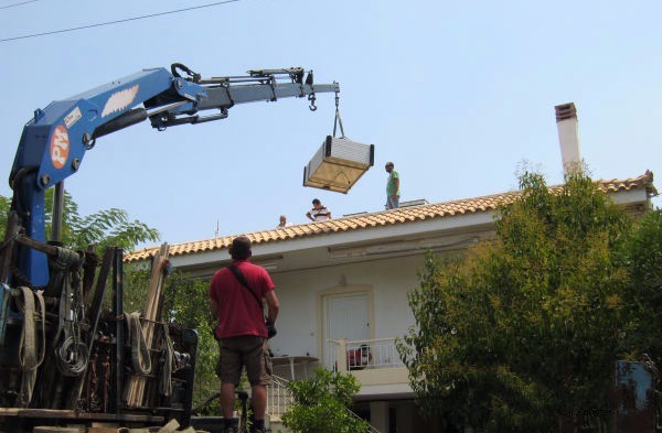 Ανύψωση πάνω από σπίτι